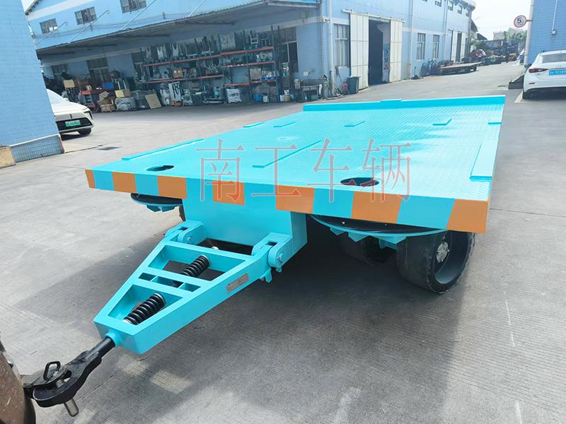 18噸可橫移重型平板拖車 四個(gè)轉(zhuǎn)盤工具拖車