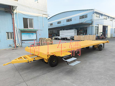 10噸平板拖車(chē)帶液壓支腿伸縮梯工具車(chē)6I.jpg